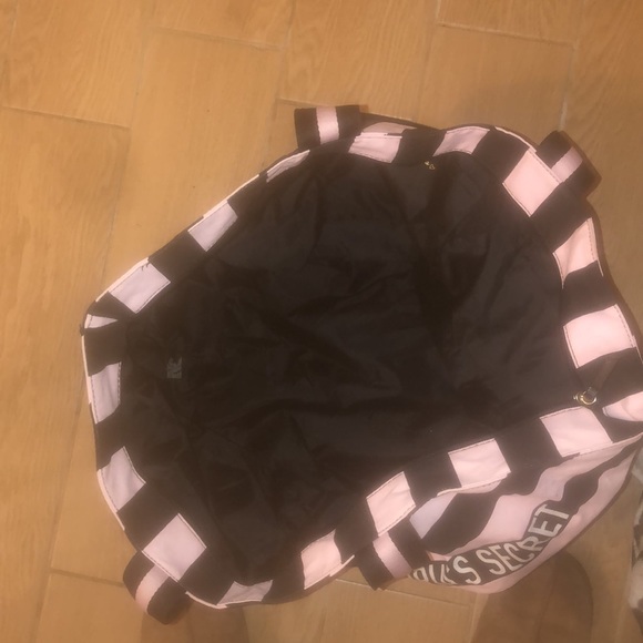 VS large striped tote - Picture 3 of 4